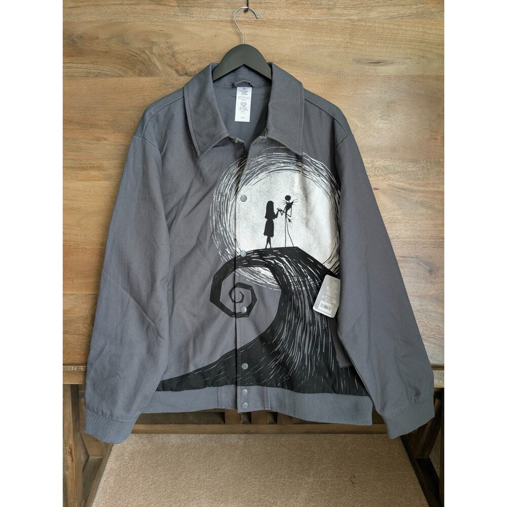 NWT Disney The Nightmare Before Christmas Jacket Men XL Gray Spiral Hill Graphic